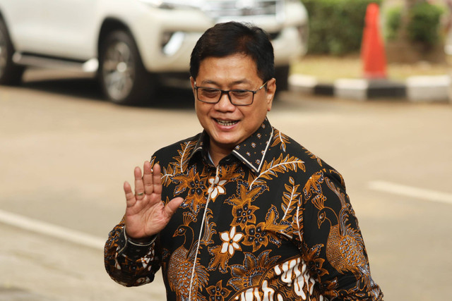 Viva Yoga Mauladi mendatangi kediaman Presiden terpilih Prabowo Subianto di Jalan Kertanegara, Jakarta Selatan, Selasa (15/10/2024). Foto: Iqbal Firdaus/kumparan