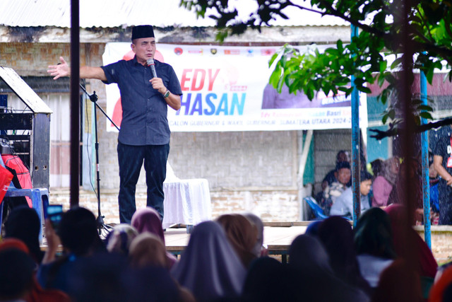 Cagub Sumut Edy Rahmayadi kampanya di Kabupaten Deli Serdang, Selasa (15/10/2024). Foto: Dok. Istimewa