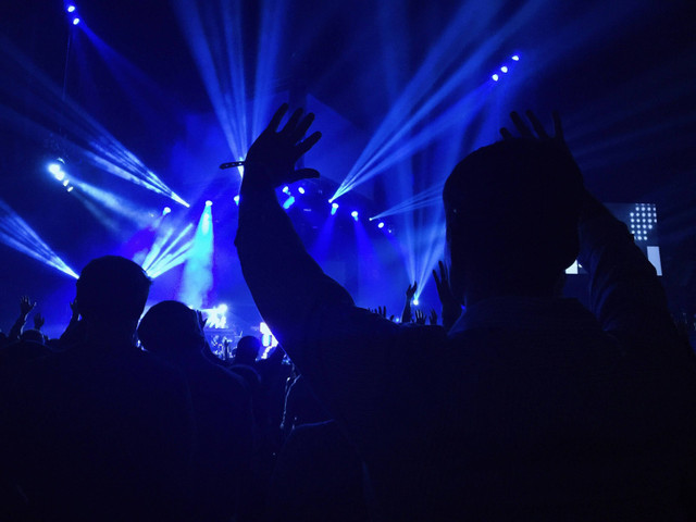 Ilustrasi Nama Fandom RIIZE, Unsplash/Melissa Askew