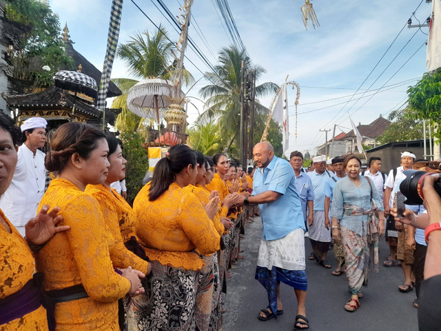 De Gadjah saat kampanye di Banjar Gaduh, Desa Kaba Kaba, Kecamatan Kediri, Kabupaten Tabanan, Selasa (15/10/2024) sore.