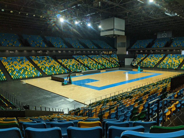 Indonesia Arena Indoor atau Outdoor. Foto hanya ilustrasi, bukan tempat sebenarnya. Sumber: Unsplash/Christian Rebero Twahirwa