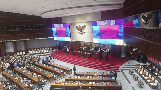 Suasana Sidang Paripurna Keempat DPR RI, Kamis (17/10/2024).  Foto: Thomas Bosco/kumparan