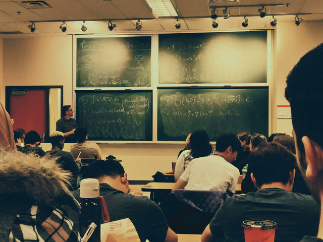 Ilustrasi Koneksi antar materi modul 3.1 Foto: Unsplash