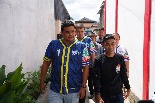 Calon Gubernur Sumatera Utara (Sumut) Bobby Nasution blusukan di Kota Tanjungbalai pada Rabu (16/10/2024).  Foto: Dok. Istimewa