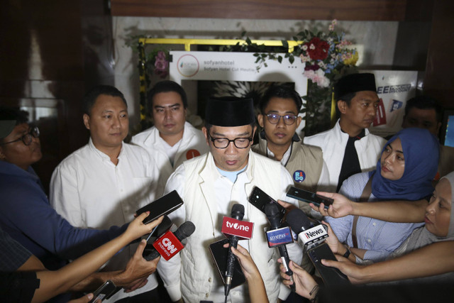 Cagub Jakarta, Ridwan Kamil belanja masalah dengan Komunitas Penerima Manfaat, di Sofyan Inn Hotel, Cut Mutia, Jakarta Pusat, Kamis (17/10/2024). Foto: Dok. Tim Media Ridwan Kamil