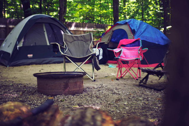 Glidik River Camp (Foto hanya ilustrasi, bukan tempat sebenarnya) Sumber: pexels/ Mac DeStroir