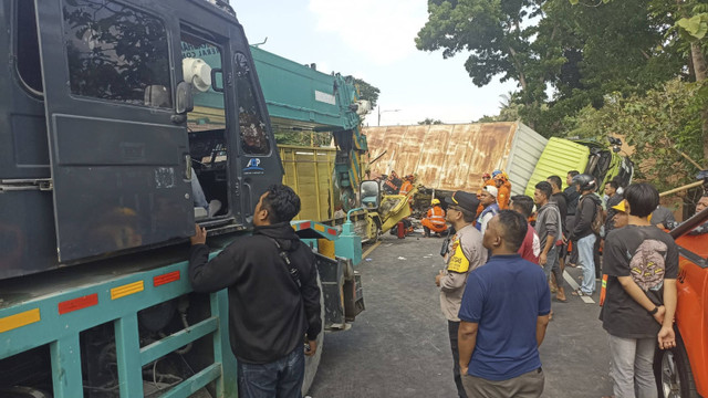 Kecelakaan di Jalan Yogya-Wates, 2 orang tewas, Jumat (18/10/2024). Foto: Dok. Polres Bantul