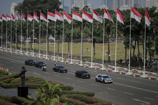 Suasana persiapan pelantikan presiden dan wakil presiden baru Republik Indonesia, yakni Prabowo Subianto dan Gibran Rakabuming Raka semakin matang dengan digelarnya gladi kotor di kompleks Gedung DPR/MPR RI, Jakarta, Jumat (18/10/2024). Foto: Jamal Ramadhan/kumparan