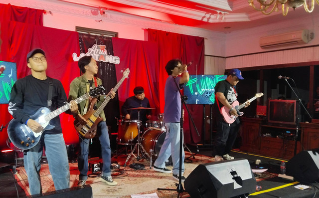 Tune On sukses gelar 'Arus Lantang' bersama 4 band lokal  asal Pontianak. Foto: Akademus CAturio/Hi!Pontianak