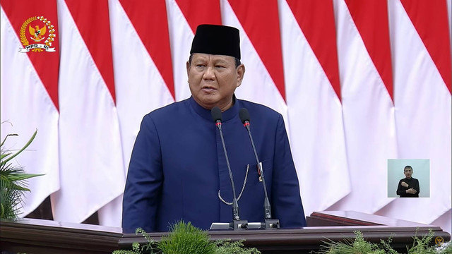 Presiden Prabowo Subianto berpidato usai dilantik menjadi presiden periode 2024-2029 di Gedung Nusantara, kompleks Parlemen, Senayan, Jakarta, Minggu (20/10/2024). Foto: Youtube/ MPRGOID