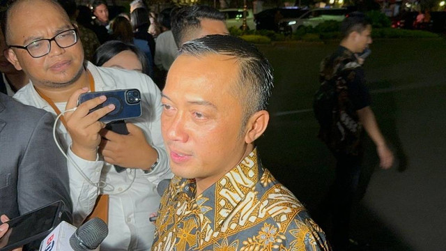 Prasetyo Hadi tiba di Istana Kepresidenan, Jakarta, Minggu (20/10/2024). Foto: Luthfi Humam/kumparan