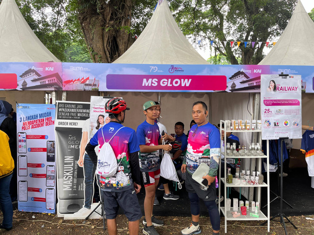 Kota Bandung menjadi tuan rumah bagi ribuan pesepeda untuk mengikuti event fun bike yang mengambil start dan finish di Pusdiklat KAI, Jl. Laswi No.23, Bandung pada Sabtu (19/10). Foto: istimewa