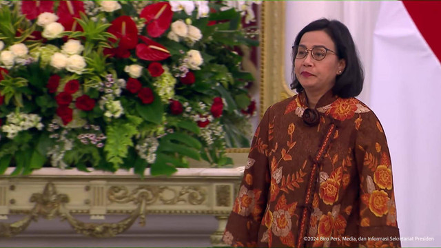 Sri Mulyani sebagai Menteri Keuangan saat di panggil oleh Presiden Prabowo Subianto di Istana Negara, Jakarta, Minggu (20/10/2024). Foto: YouTube/Sekretariat Presiden