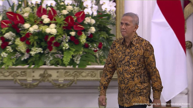 Anggito Abimanyu, Wamenkeu saat dipanggil oleh Presiden Prabowo Subianto di Istana Negara, Jakarta, Minggu (20/10/2024). Foto: YouTube/Sekretariat Presiden