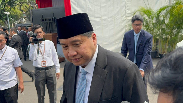 Maruarar Sirait tiba jelang Pelantikan Menteri Kabinet Merah Putih di Istana Kepresidenan, Jakarta, Senin (21/10/2024).  Foto: Luthfi Humam/kumparan