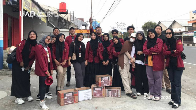 Galang Dana IMM FH dan IMM FSBK Universitas Ahmad Dahlan (UAD) (Dok. IMM FH-FSBK)