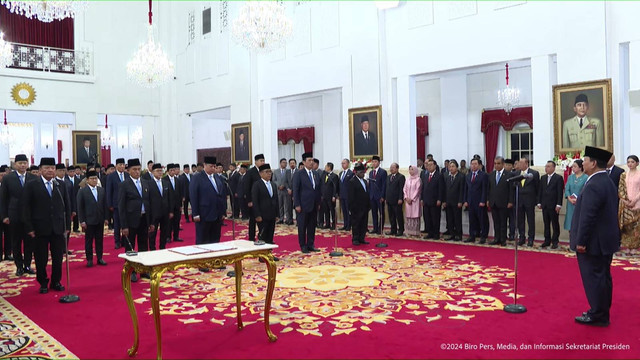 Suasana Pelantikan Menteri Kabinet Merah Putih di Istana Negara, Jakarta, Senin (21/10/2024). Foto: YouTube/Sekretariat Presiden