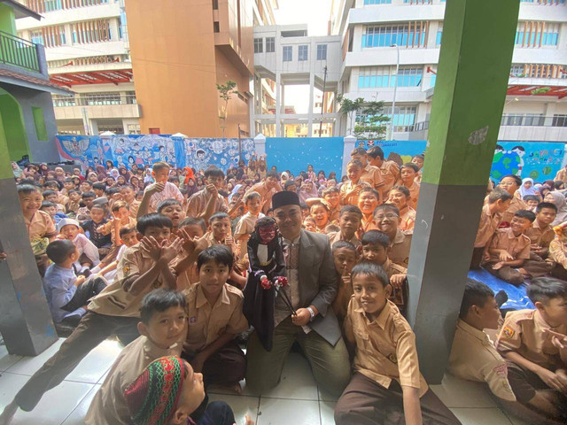 Foto daripenulis: Penerapan Wayang sebagai Media Pembelajaran Siswa SDN Isola Kota Bandung