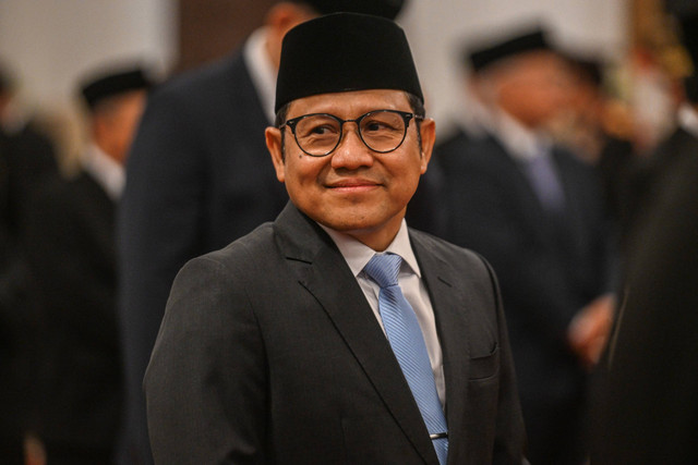 Menteri Koordinator Bidang Pemberdayaan Masyarakat Muhaimin Iskandar mengikuti pelantikan menteri dan kepala lembaga tinggi negara Kabinet Merah Putih di Istana Negara, Jakarta, Senin (21/10/2024). Foto: Hafidz Mubarak A/ ANTARA FOTO