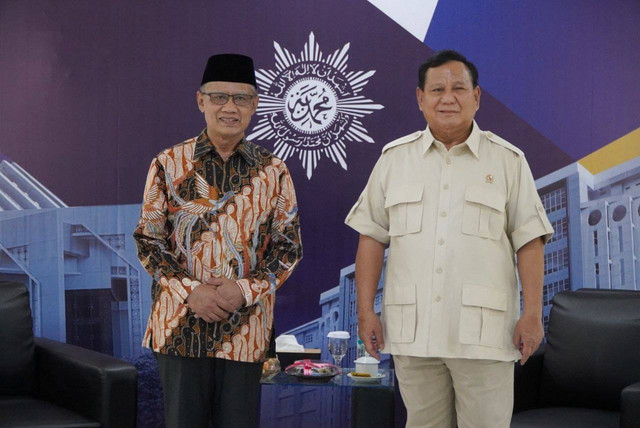 Ketua Umum PP Muhammadiyah, Haedar Nashir bersama Presiden terpilih periode 2024-2029, Prabowo Subianto. (Foto : Istimewa)