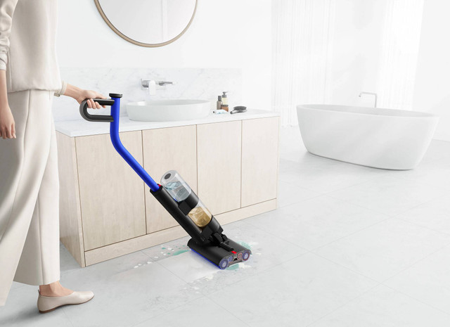 Dyson luncurkan 3 produk terbaru jelang akhir tahun 2024 ini. Ada penata rambut Dyson Airwrap, pengering rambut Supersonic dan alat pengepel lantai Dyson Wash G1. Foto: Dyson Indonesia