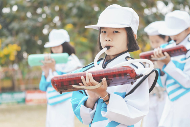 Anak Ikut Ekskul di Sekolah, Apa Saja Manfaatnya? Foto: Shutterstock