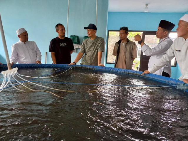 Konsisten Pemberdayaan, DT Peduli Dukung Pelatihan Budidaya Ikan  di Tasikmalaya