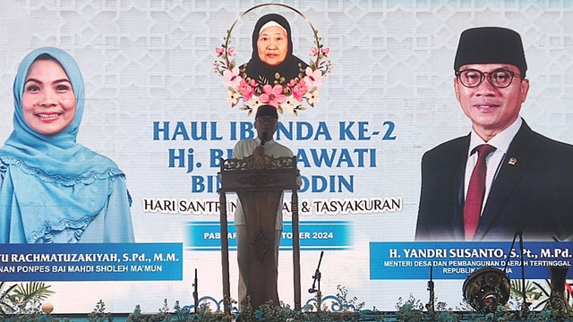 Haul ke-2 Ibunda Menteri Desa dan Daerah Tertinggal Yandri Susanto di Ponpes BAI Mahdi Sholeh Ma'mun Kecamatan Pabuaran, Kabupaten Serang, Banten, Selasa (22/10/2024).  Foto: kumparan