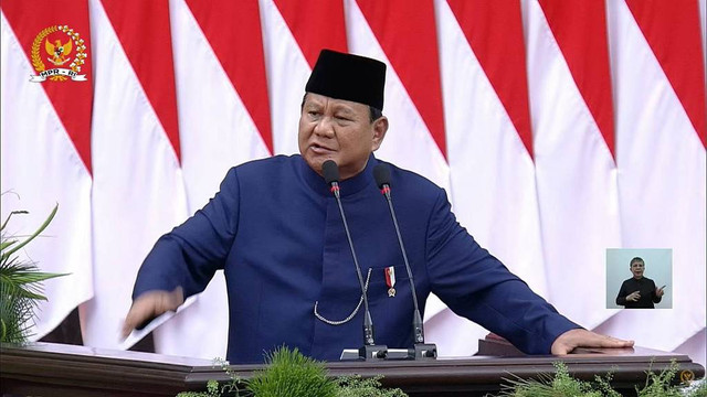 Presiden Prabowo Subianto berpidato usai dilantik menjadi presiden periode 2024-2029 di Gedung Nusantara, Kompleks Parlemen Senayan, Jakarta, Minggu (20/10/2024). Foto: YouTube/MPRGOID