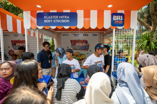 BRI kembali menggelar Bazaar UMKM BRILiaN di Area Taman BRI, Jakarta pada Jumat (18/10/2024). Foto: Dok. BRI