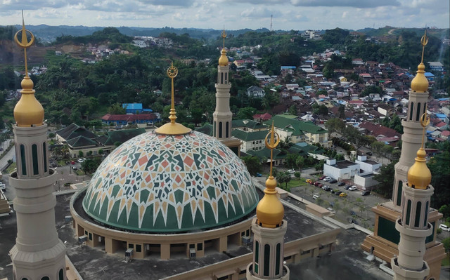 Masjid Baitul Muttaqien-Islamic Center Provinsi Kalimantan Timur, sumber: dokumen pribadi