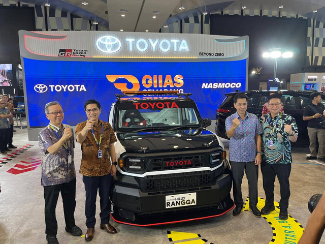 Toyota Hilux Rangga mejeng di GIIAS Semarang 2024. Foto: Fitra Andrianto/kumparan