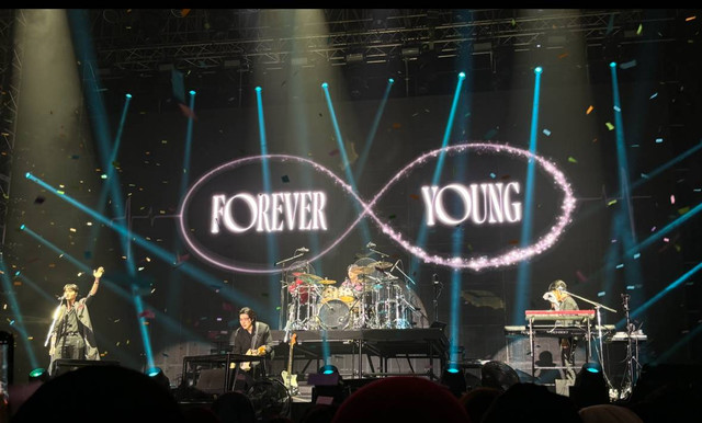 Foto by Nurul qhomariya mt di Konser Day6 Forever Young in Surabaya