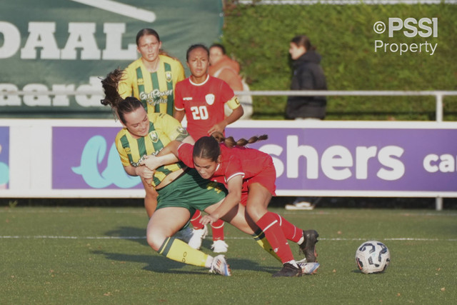 Pertandingan Timnas Wanita Indonesia vs ADO Den Haag dalam laga pershabatan di SV Den Hoorn Stadium, Rabu (23/10/2024). Foto: Dok. PSSI