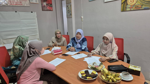 Perkumpulan DAMAR Lampung saat konferensi pers. | Foto: Dok Damar Lampung