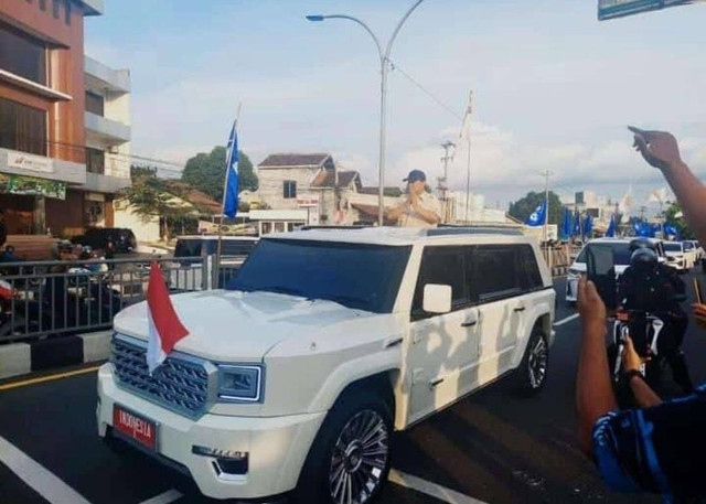 Iring-iringan Presiden Prabowo di Jogja hendak ke Magelang. Foto: Huma Pemda DIY