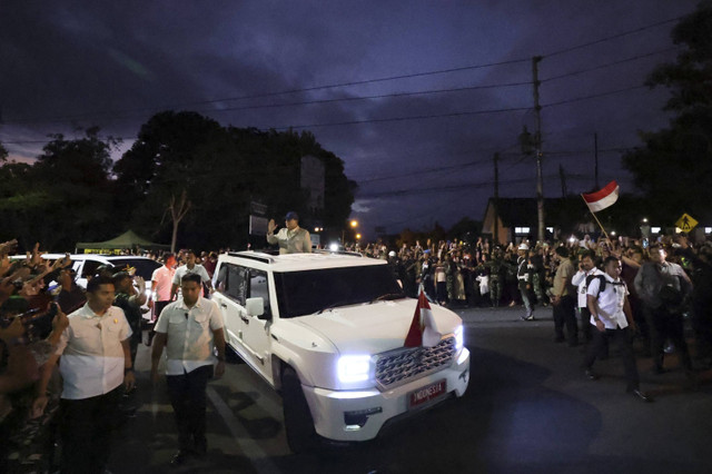 Presiden Prabowo Subianto tiba di Akmil Magelang, disambut antusias warga, Kamis (24/10/2024). Foto: Dok. Istimewa