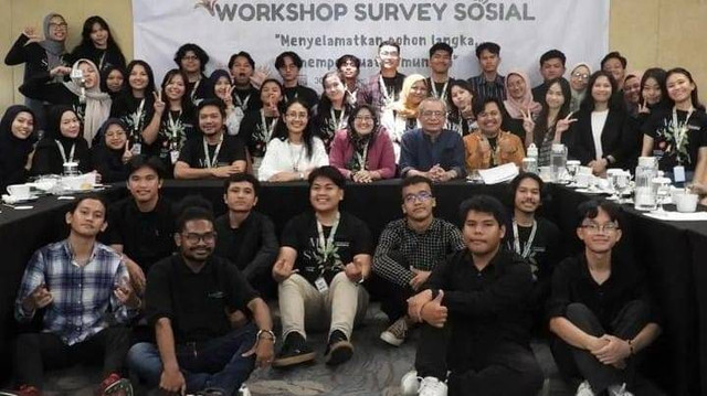 Kegiatan Workshop Survey Sosial Dengan Tema "Menyelamatkan Pohon Langka, Memperkuat Komunitas" Yang Diselenggarakan Oleh Program Studi Antropologi Sosial FISIP USU di Hotel Harper (30 September-1 Oktober 2024). Sumber: dokumentasi @pohonlangka_id