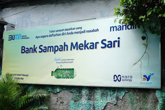 Bank Mandiri gandengan Bank Sampah (BS) Mekar Sari Kelurahan Pela Mampang, Jakarta Selatan. untuk sampah organik menjadi sumber daya bernilai. Foto: Dok. Bank Mandiri