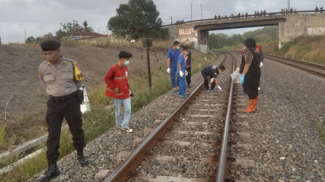 Lokasi seorang pria tertemper atau tertabrak kereta api di Sentolo, Kabupaten Kulon Progo. Foto: Dok. Polres Kulon Progo