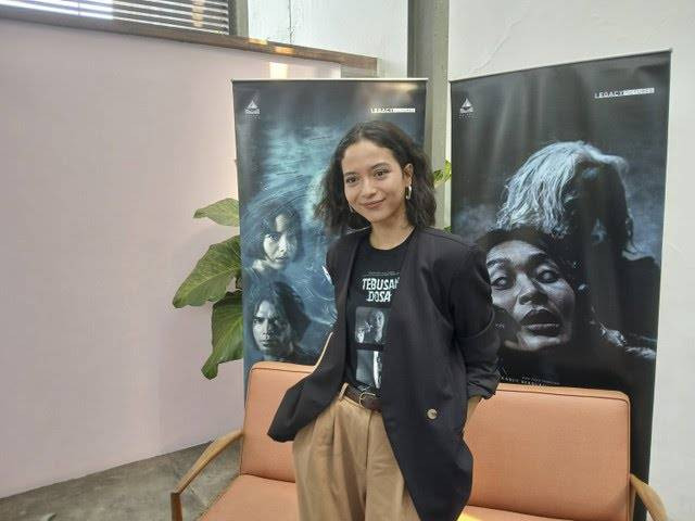 Aktris Putri Marino ditemui dalam konferensi pers film Tebusan Dosa di Kemang, Jakarta Selatan, Rabu (2/10/2024). Foto: Vincentius Mario/kumparanHITS