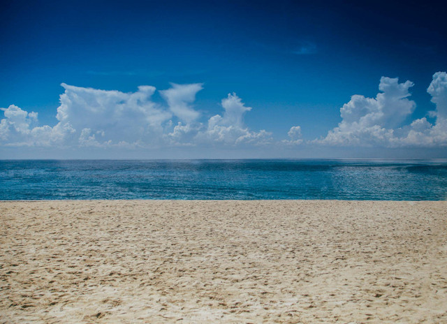 Pantai Banyumeneng (Foto hanya ilustrasi, bukan tempat sebenarnya) Sumber: pexels/ Clem Onojeghuo