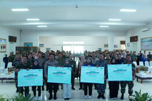 Indonesia Re meluncurkan beasiswa untuk putra-putri TNI/Polri. Foto: M Wulan.