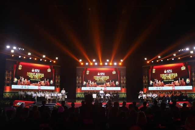 Suasana Debat Kedua Pilgub Jakarta di City Beach International Stadium (BCIS) Ancol, Jakarta, Minggu (27/10/2024). Foto: Iqbal Firdaus/kumparan