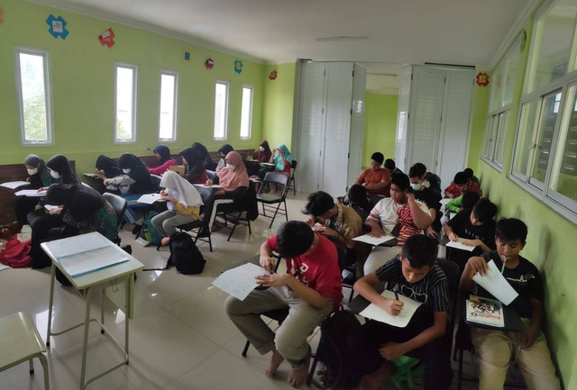 Suasana kelas yang santai dan berkualitas