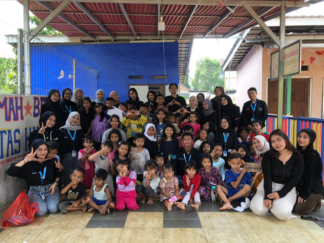 Aktivitas sekolah nusantara di kampung mongol, Bogor (sumber foto : dokumen pribadi)