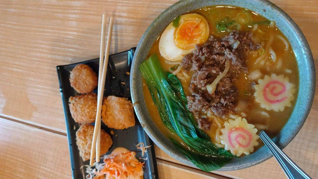 ilustrasi foto ramen sumber : hasil foto sendiri atau pribadi