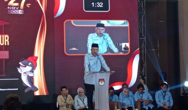 Calon Gubernur (Cagub) Sumsel nomor urut tiga, Mawardi Yahya di debat pertama Pilgub Sumsel, Abdullah Toriq/Urban Id