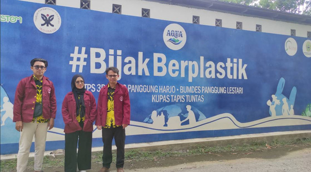 foto Mahasiswa ITB-AD Lakukan Studi Banding di Desa Panggungharjo: Belajar Pengelolaan Bank Sampah di Bumdes Panggung Lestari