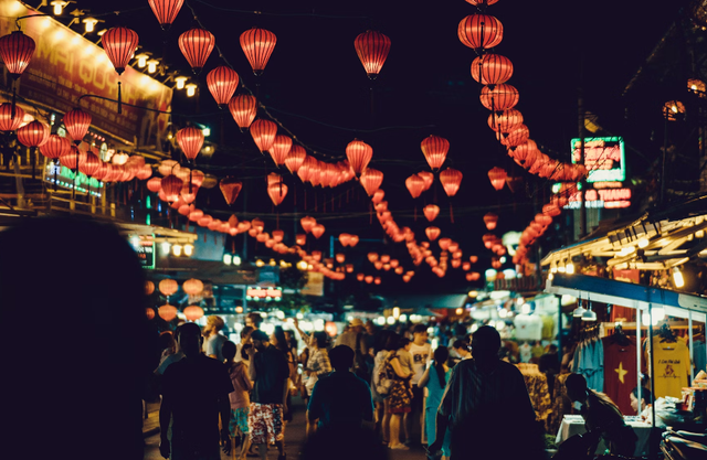 nite owl market. Foto hanyalah ilustrasi, bukan tempat yang sebenarnya. Sumber: Unsplash/Chris Slupski